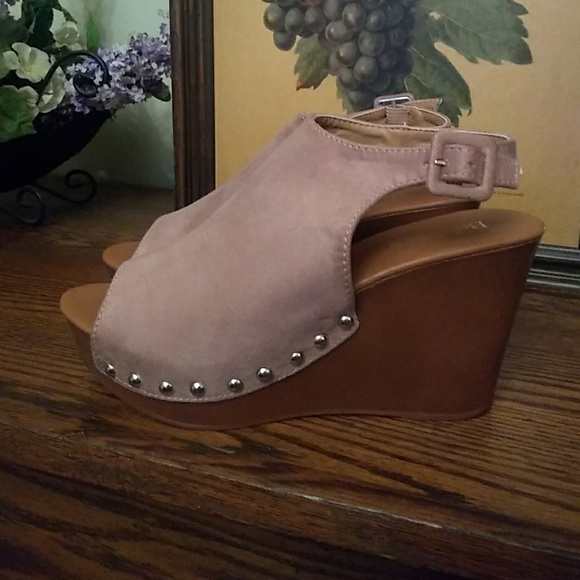 Mauve peep-toe wedge - Picture 2 of 6